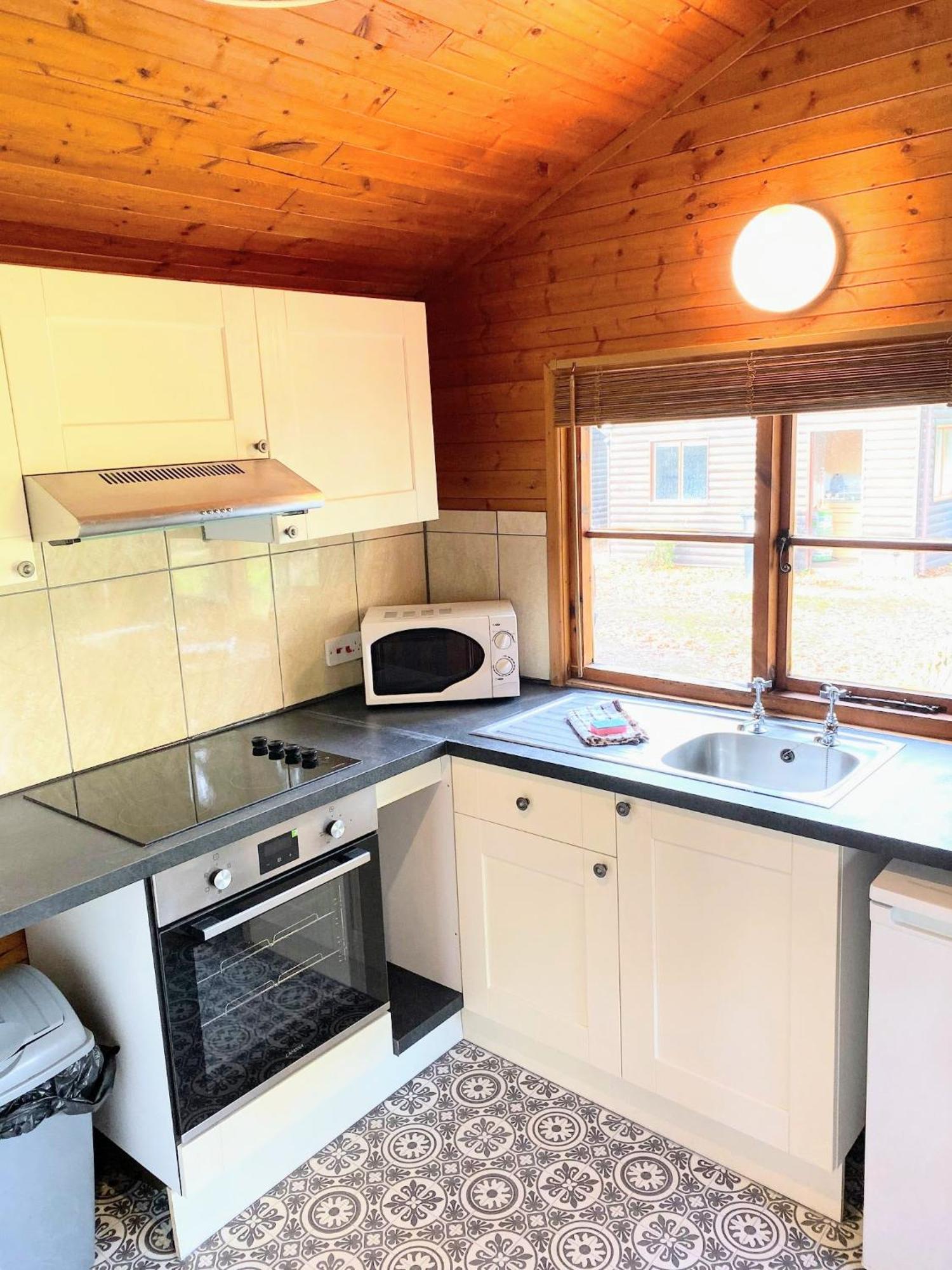 Otter 4 Hot Tub - Huntersmoon-Warminster-Bath-Salisbury Βίλα Εξωτερικό φωτογραφία